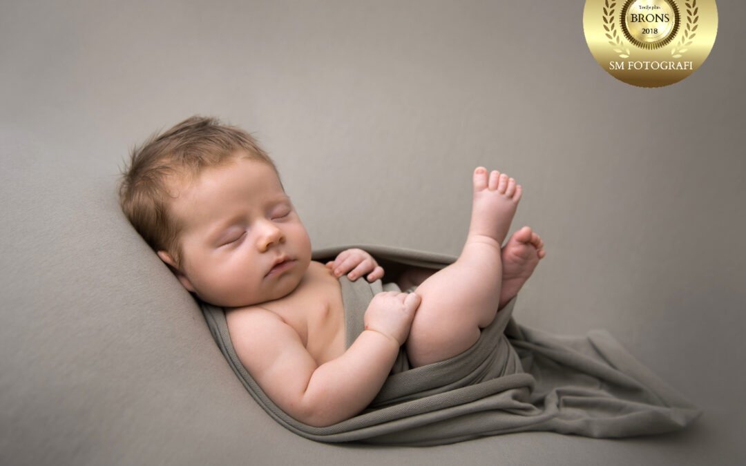 Nyföddfotografering Kristianstad Arthur 2 månader