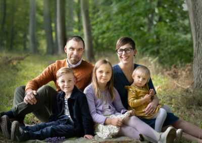 Familjefotografering med varma färger i Kristianstad nära Lund