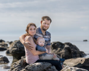 Familjefotografering vid havet utanför Kristianstad Skåne