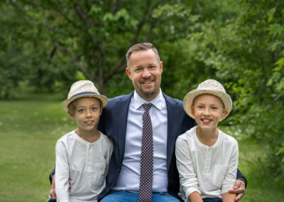 Familjefotografering med pappa och 2 barn på Maltesholms slott nära Kristianstad och Lund